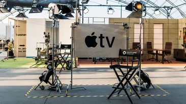 exp_apple_section_behind_the_screen