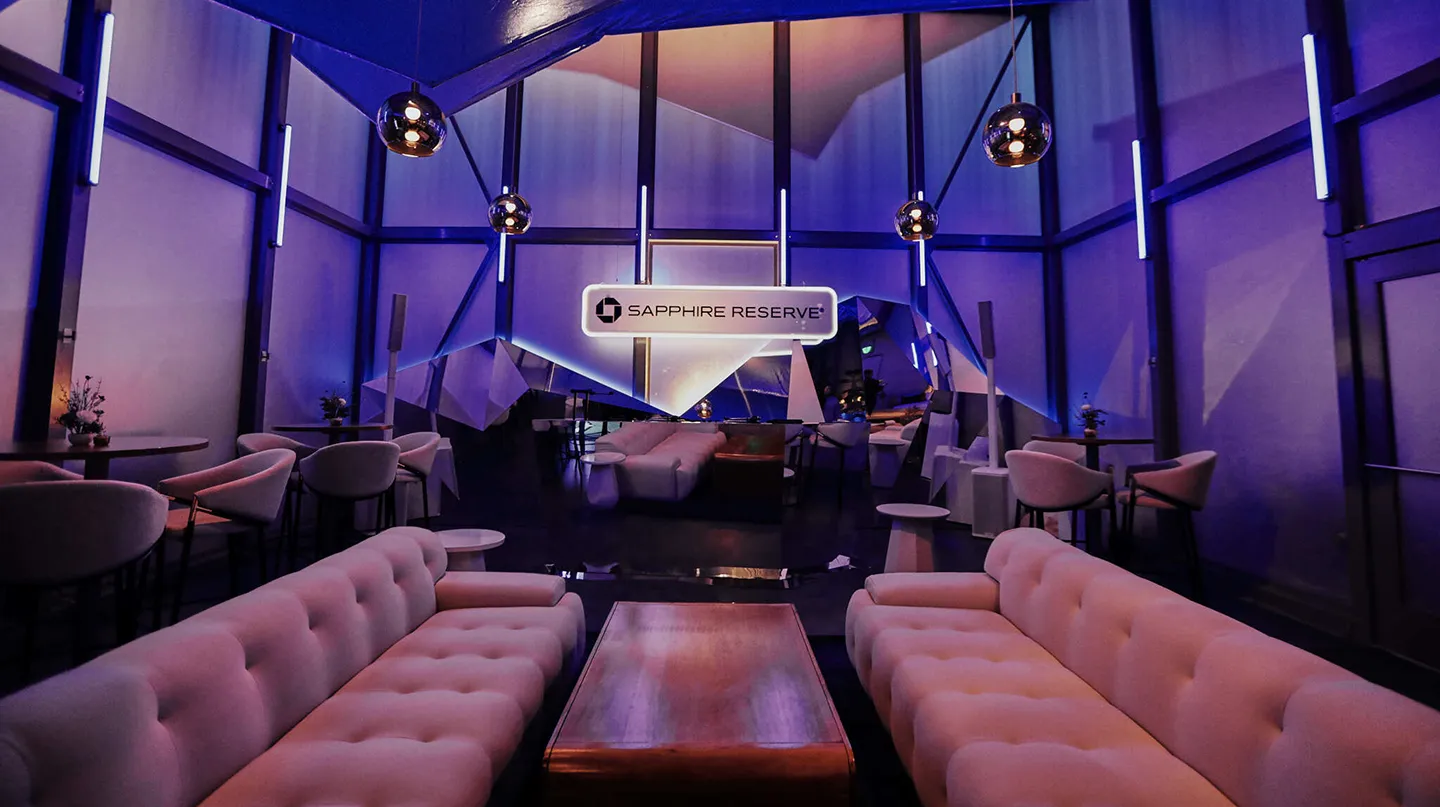 cardmembermoments_image